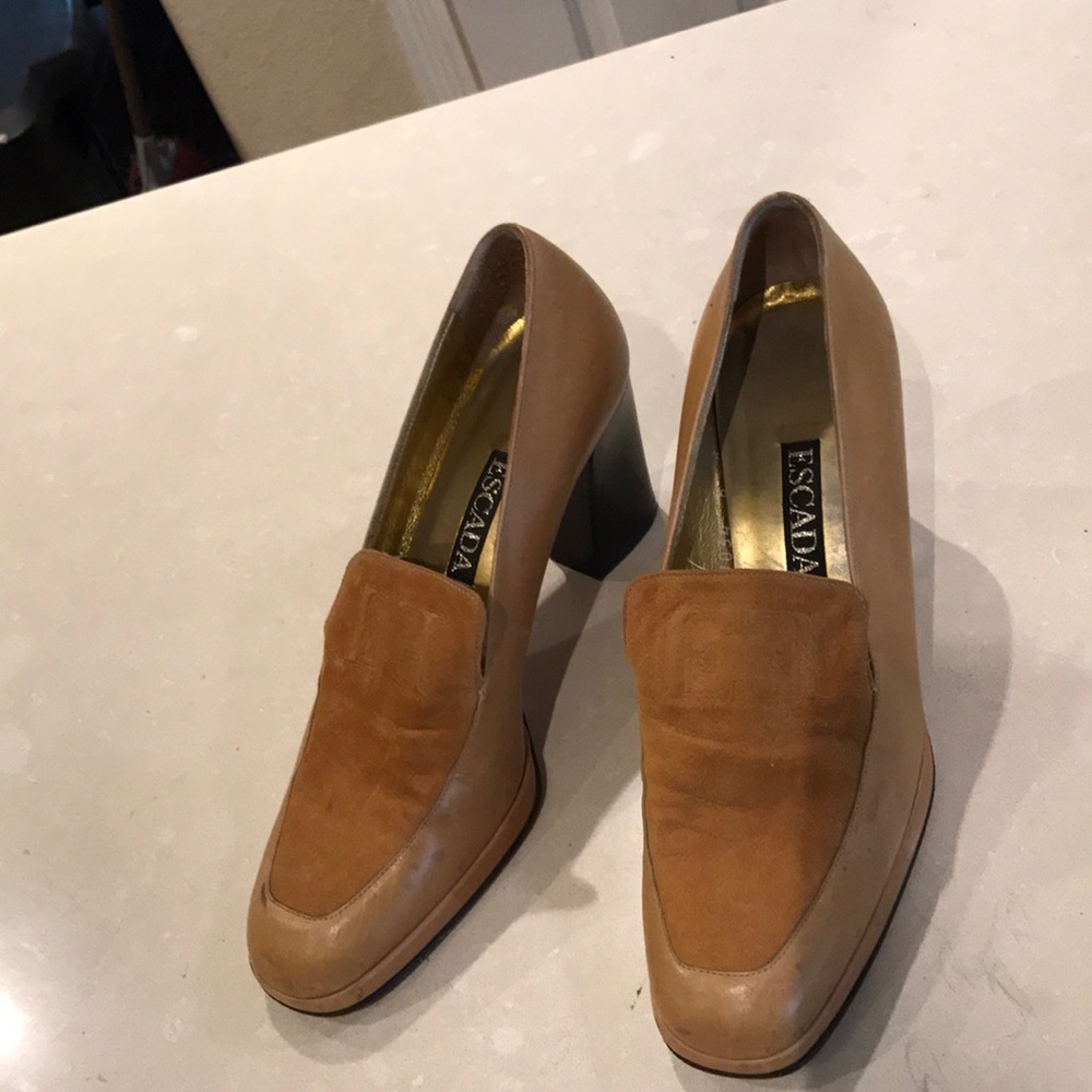Vintage Escada pumps 👠